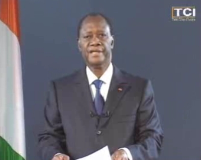 Ouattara accuse Gbagbo d`entretenir une crise humanitaire grave